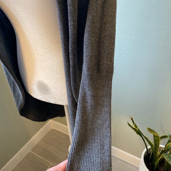 Leith Cowl Gray Cardigan size XS - Picture 3 of 8